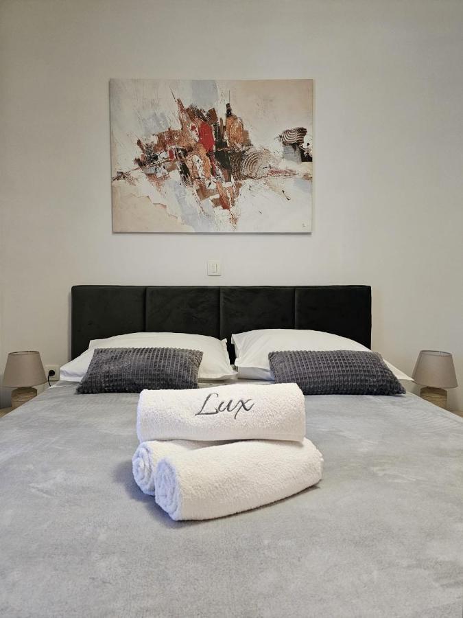 Apartment Lux ซาดาร์ ภายนอก รูปภาพ