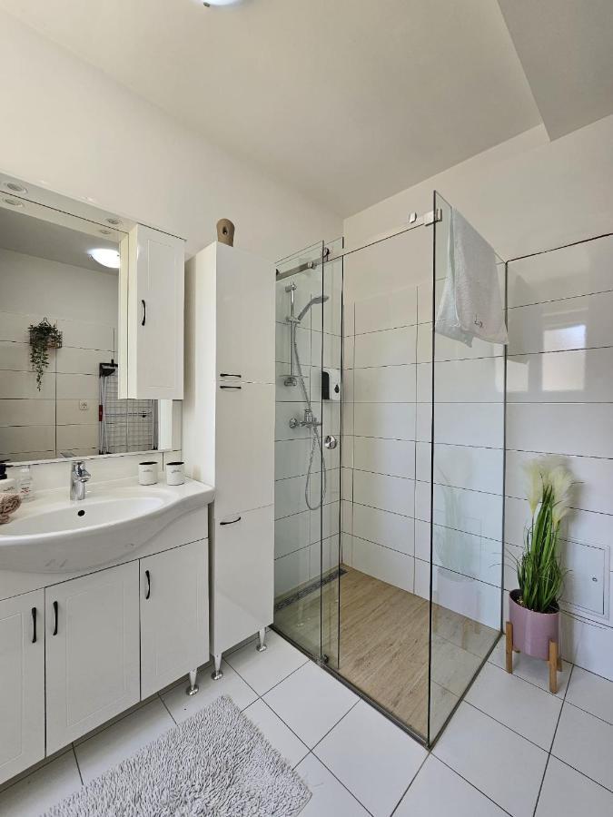 Apartment Lux ซาดาร์ ภายนอก รูปภาพ